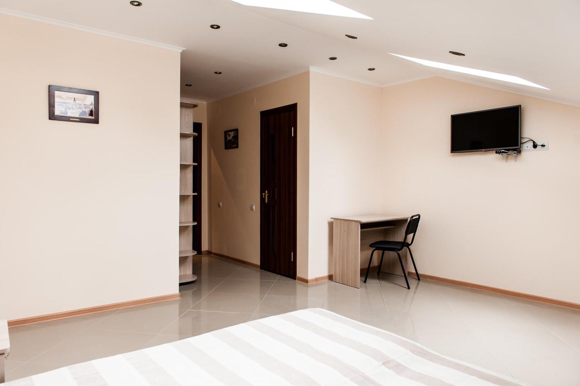 Minihotel Freedom Lviv Ngoại thất bức ảnh