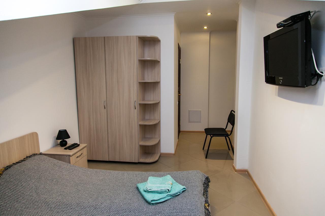 Minihotel Freedom Lviv Ngoại thất bức ảnh